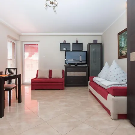 Center Iii By Renters *