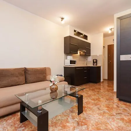 Center Iii By Renters *