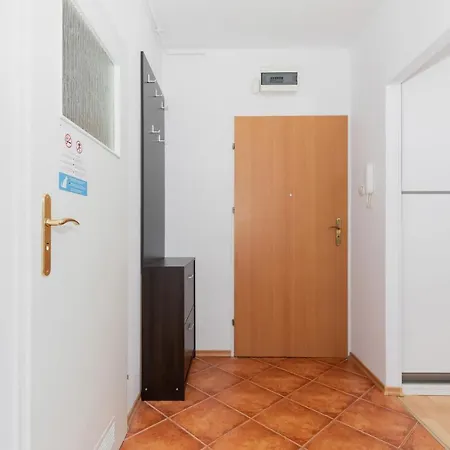 Center Iii By Renters *