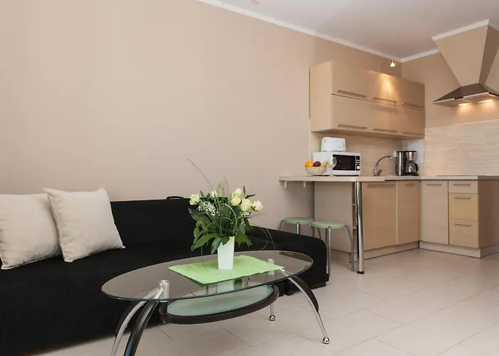 Center Iii By Renters Apartman