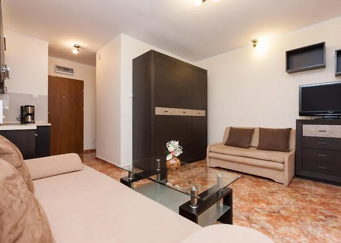 Center Iii By Renters Apartman