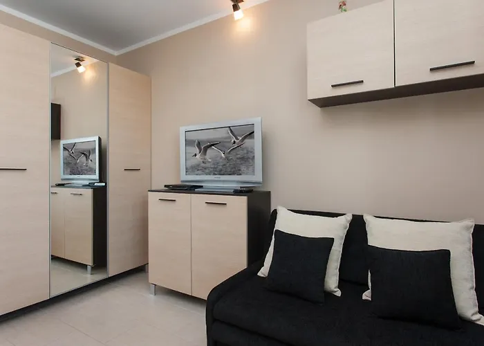 Center Iii By Renters