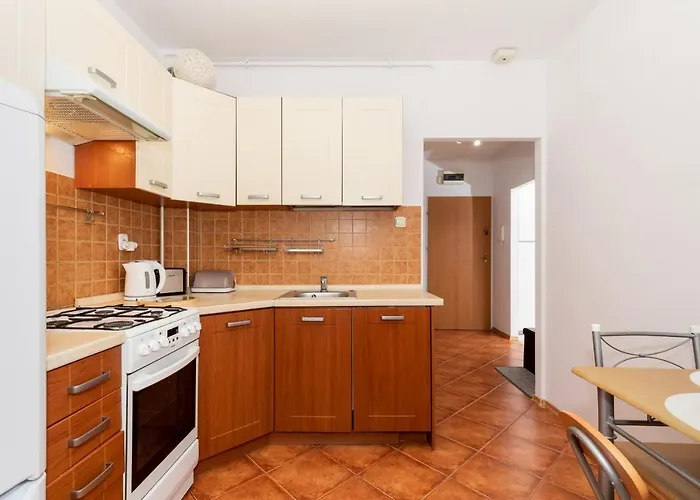 Center Iii By Renters *